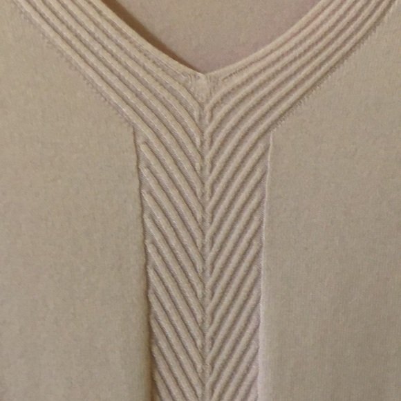 Talbots sweater - Picture 2 of 2